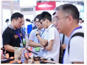 The first China Campus Service Expo was held in Shishi, Fujian Province